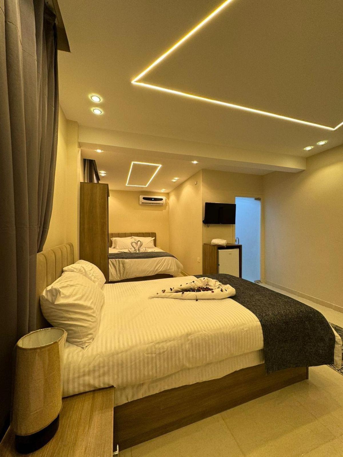 New Dema Pyramids View Hotel
