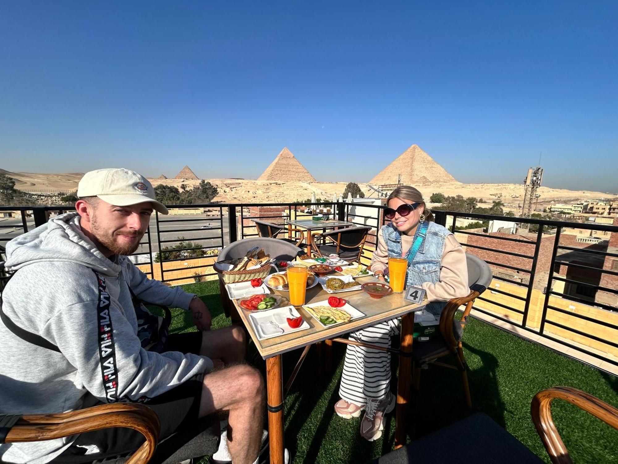 Hotel New Dema Pyramids View